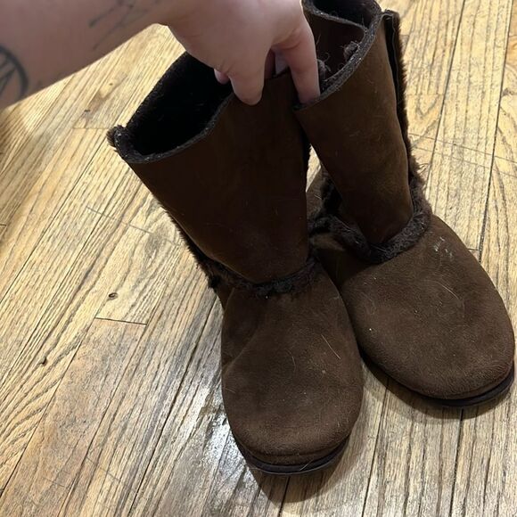 Brown slipper booties - Picture 3 of 5